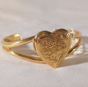 Vintage Victorian Style Heart Locket Bracelet